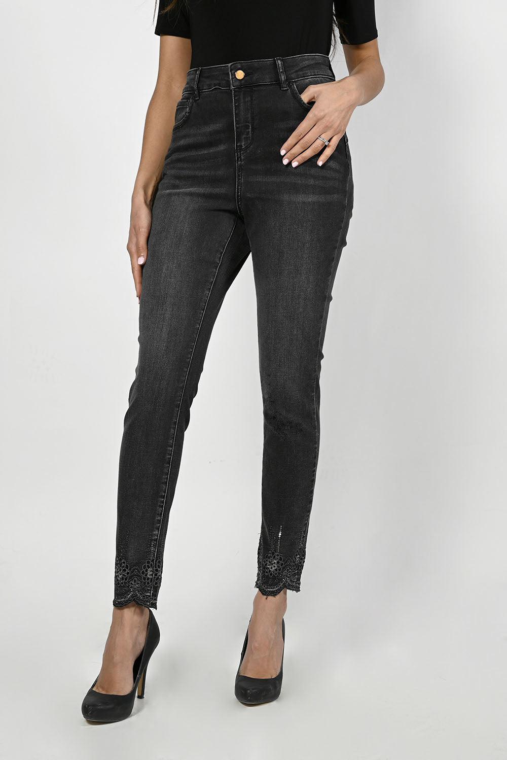 Frank Lyman Black Woven Denim Pants Style 223421U