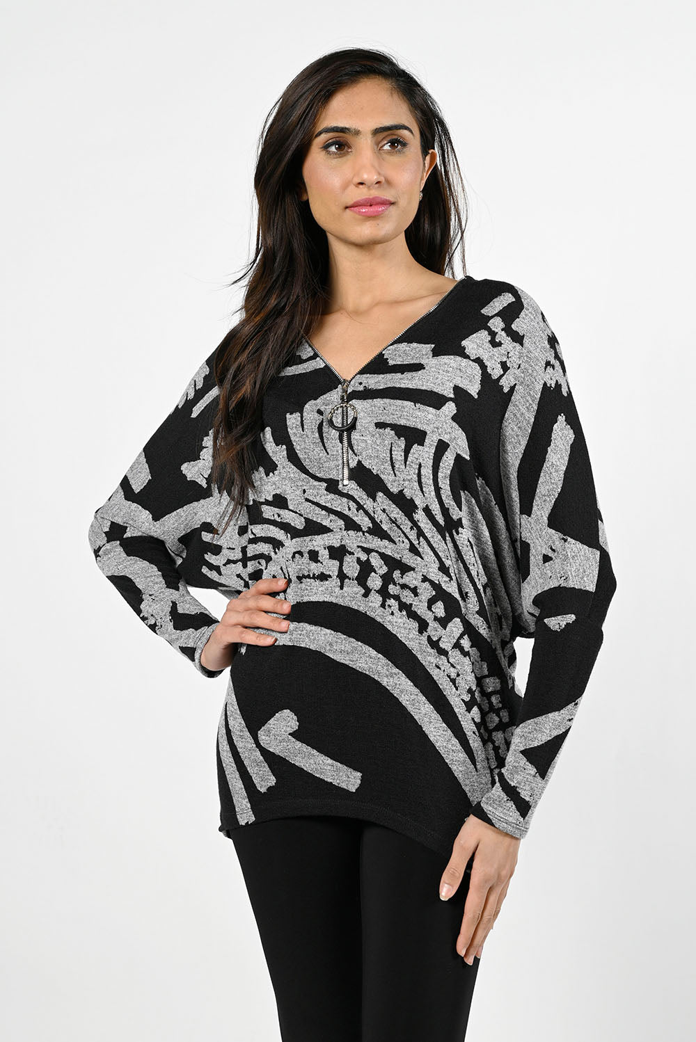 Frank Lyman Black/Grey Knit Top Style 224169