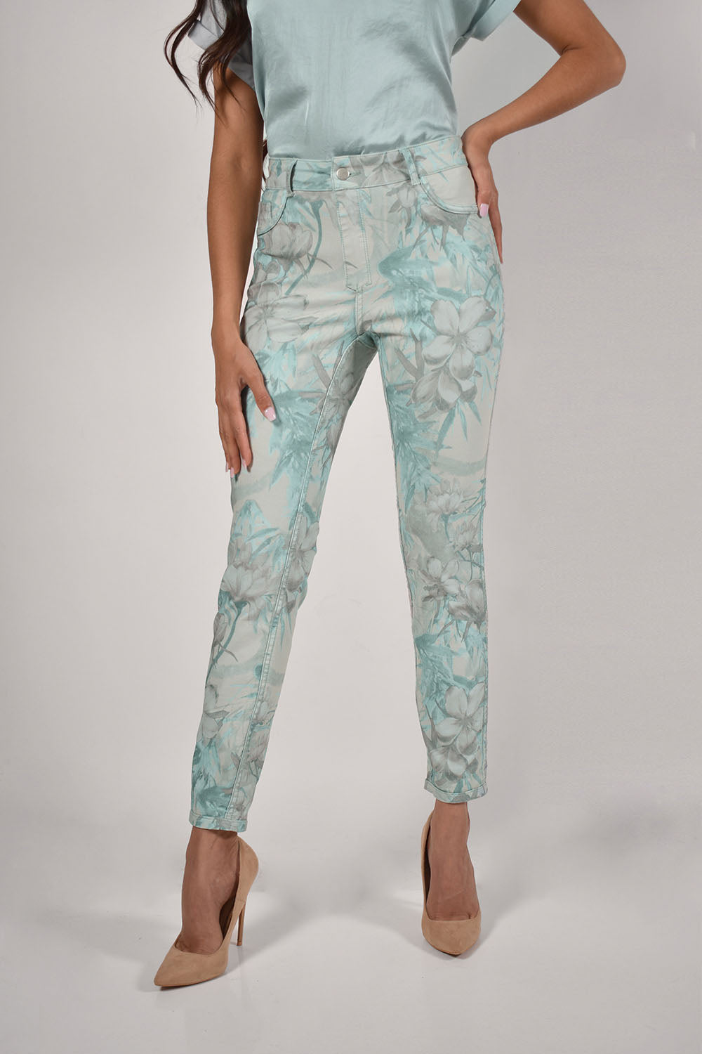 Frank Lyman Tropical/Aqua Reversible Jean Pant Style 226131U