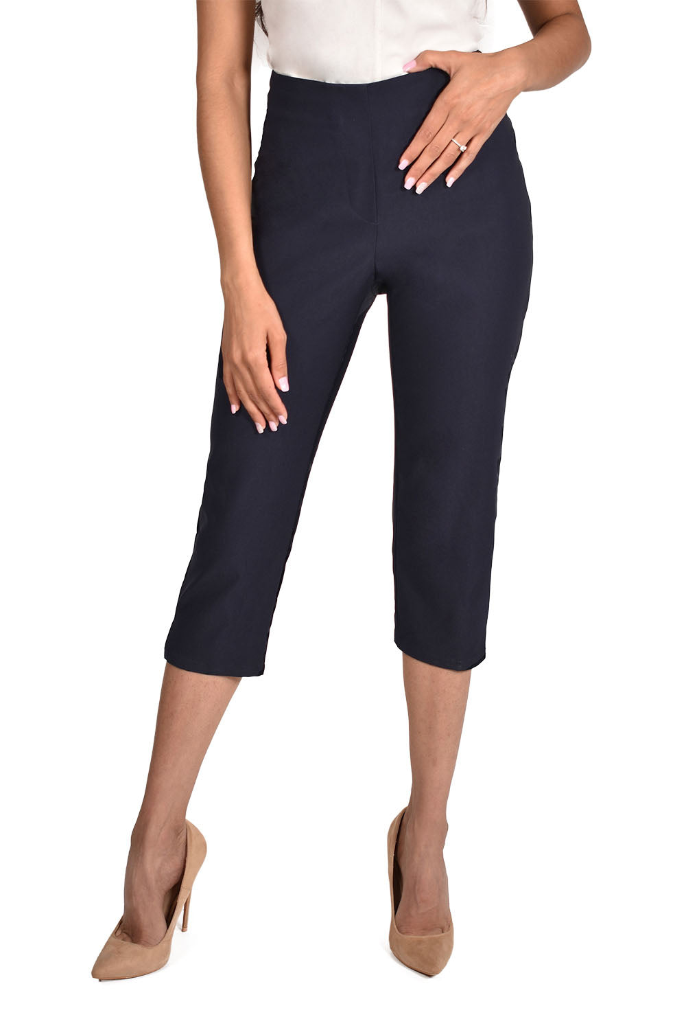 Frank Lyman Navy Woven Capri Pant Style 226228