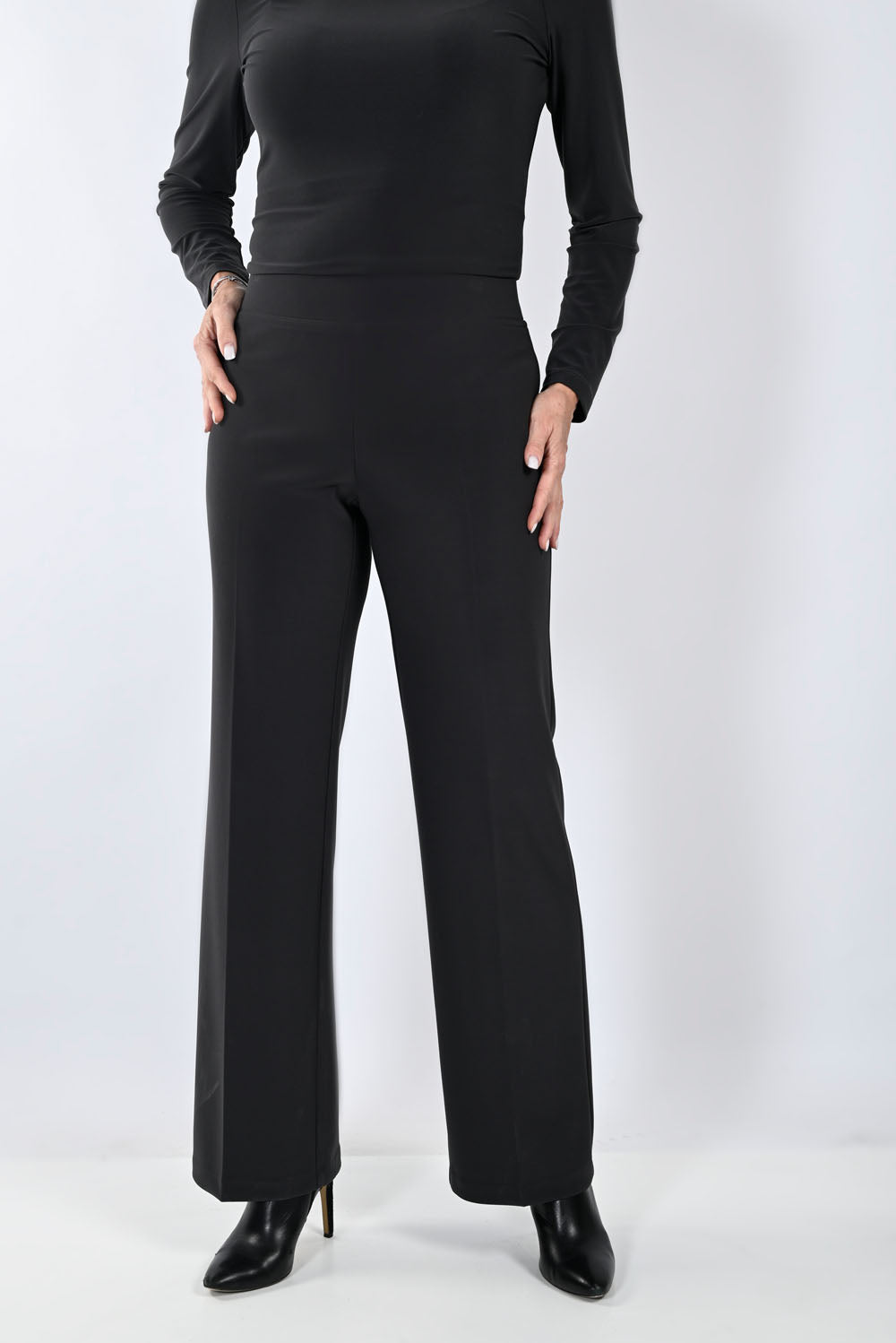 Frank Lyman Black Wide-Leg Pants Style 233015