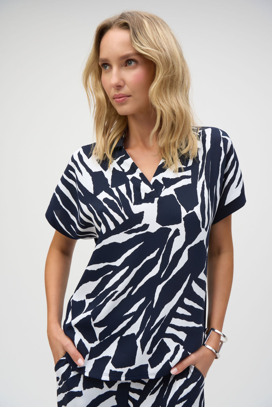 Joseph Ribkoff Vanilla/Midnight Blue Silky Knit Abstact Print Boxy Top Style 252146.