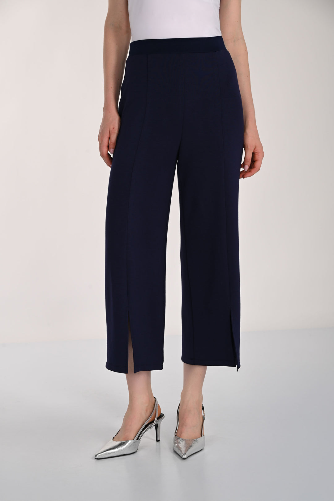 Frank Lyman Mid-rise Wide-leg Trousers Style 261148