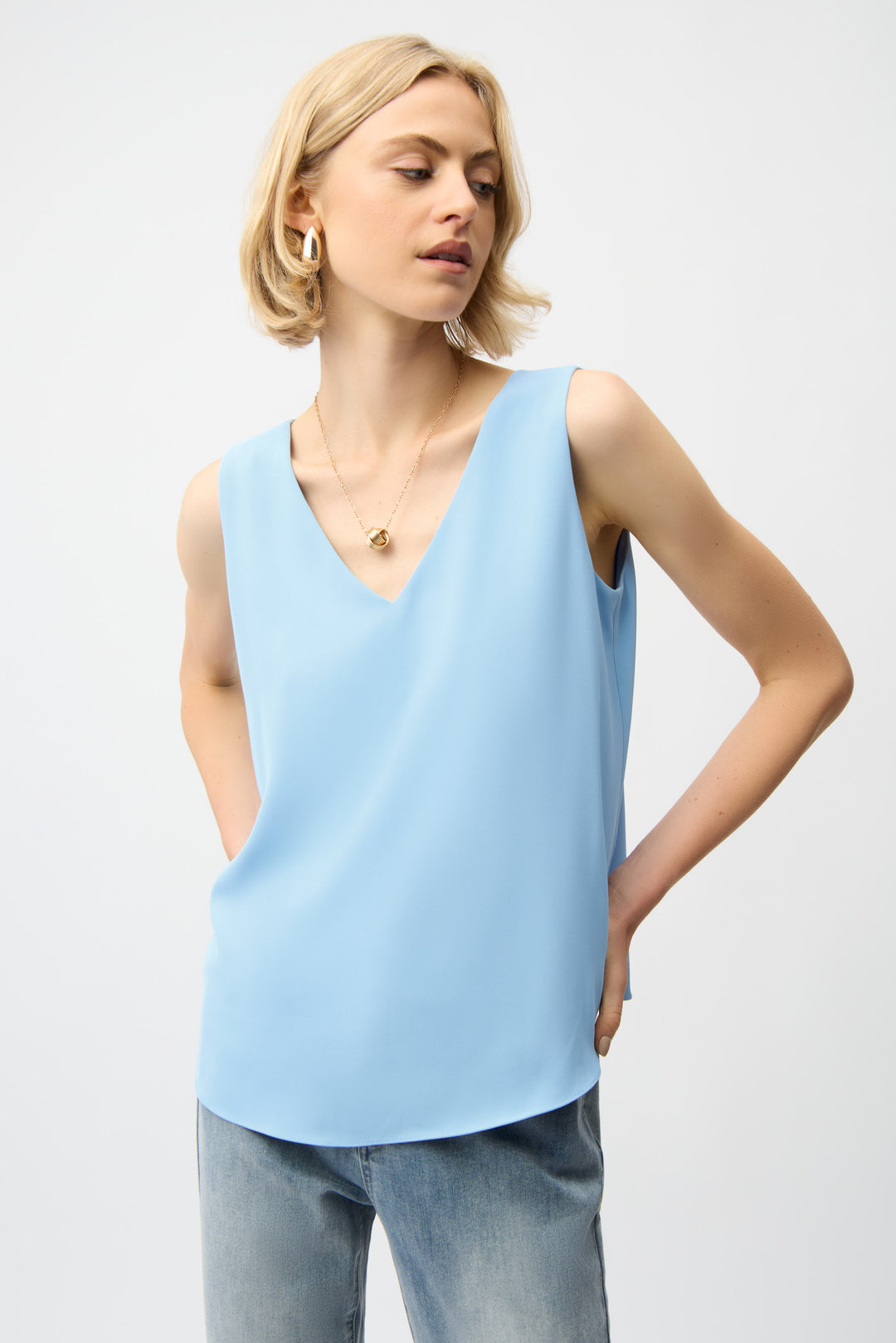 Joseph Ribkoff Sleeveless Straight Top With V-neckline Style 261248