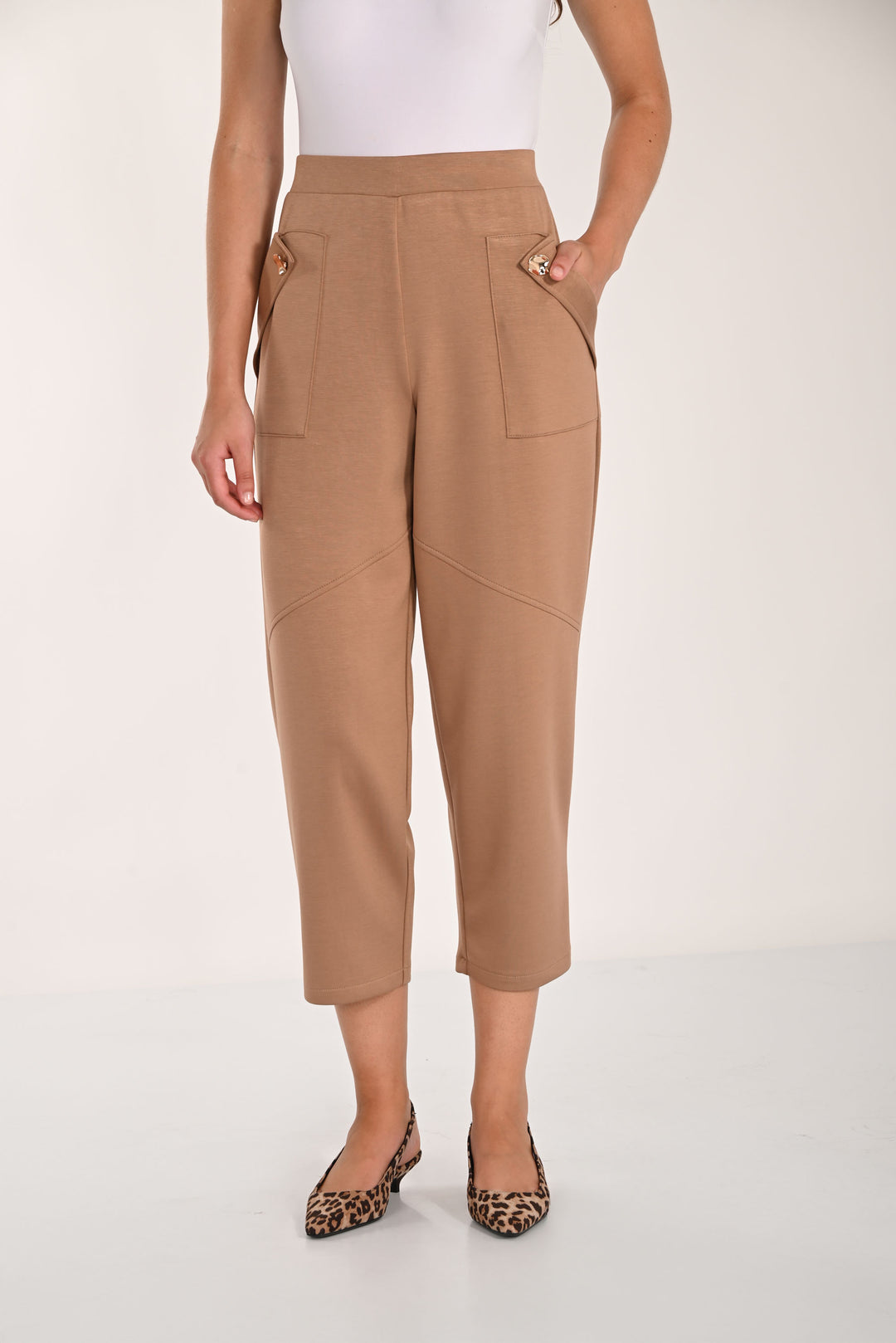 Frank Lyman Sporty Relaxed Trousers Style 261398