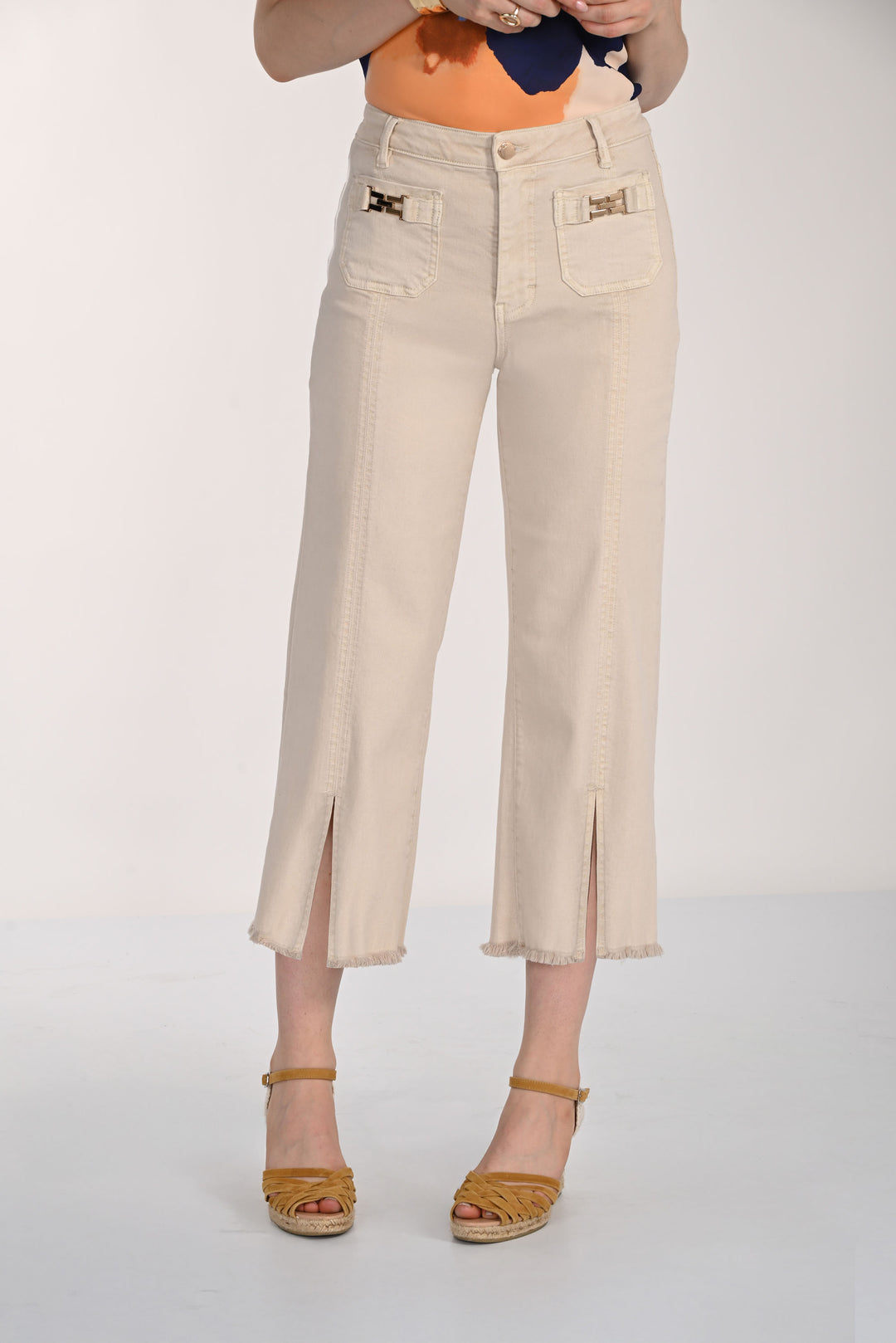 Frank Lyman Cropped Wide-leg Denim Trousers Style 261651