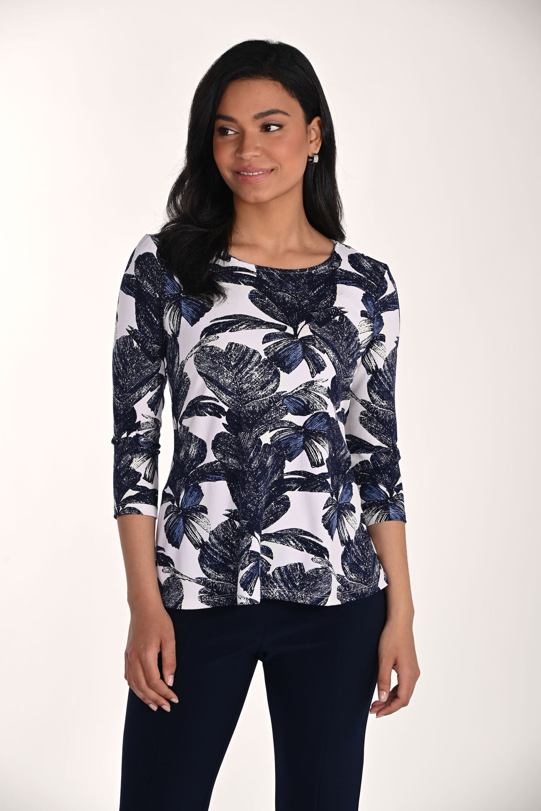 Frank Lyman Floral Print Crew Neck Top Style 266341