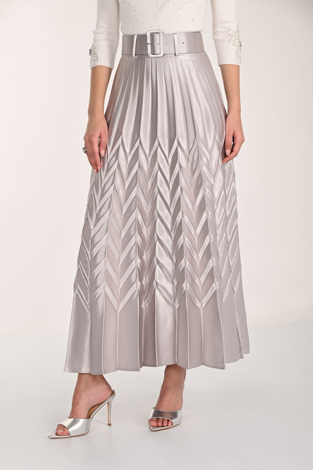 Frank Lyman Elegant Chevron Pleated Skirt Style 268519