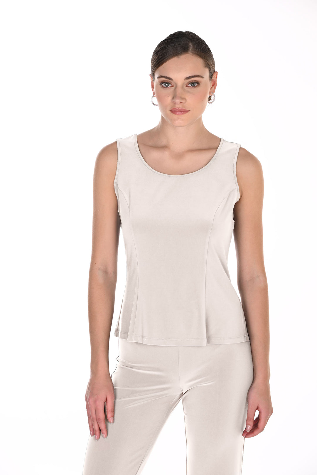 Frank Lyman Fitted Sleeveless Top Style 269065