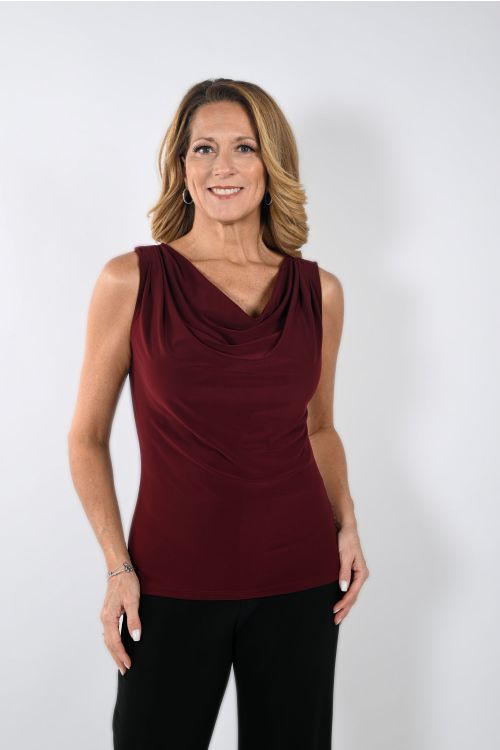 Frank Lyman Burgundy Sleeveless V-neck Top Style 233019