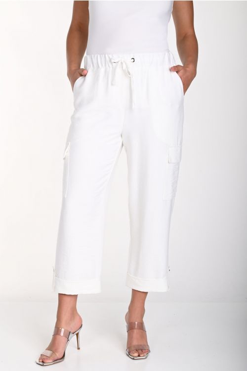 Frank Lyman Off-White Capri Pants Style 241190